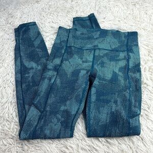 Lululemon Speed Up Tight 28" Illusion Tidal Teal Bermuda Teal